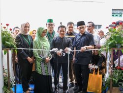 Bupati Purwakarta Om Zein Resmikan Sekretariat HMI Cabang Purwakarta