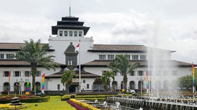 Pemprov Jawa Barat Data dan Pantau Kondisi Masyarakat Jabar di Timur Tengah